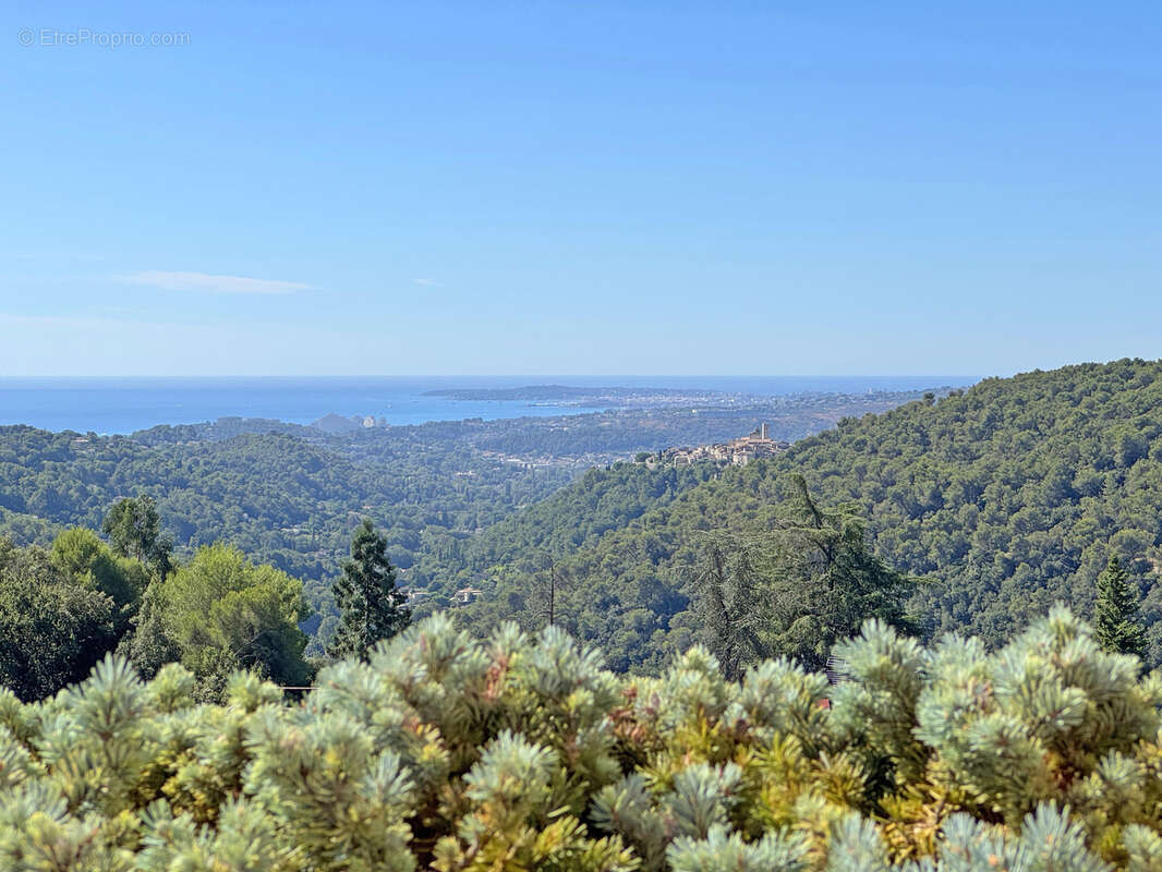 Appartement à VENCE