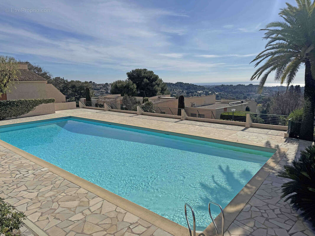 Appartement à VENCE