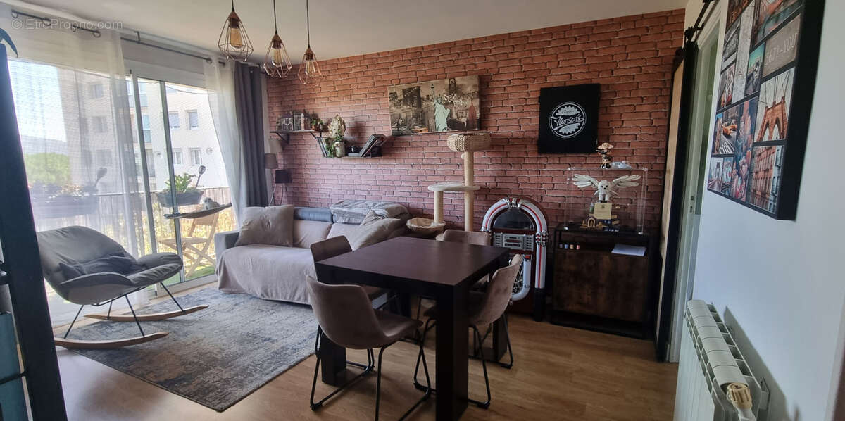 Appartement à MARSEILLE-12E