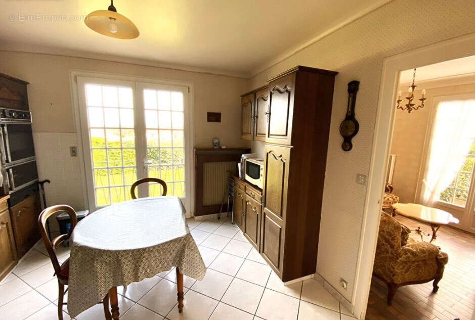 Maison à SAINT-LAURENT-SUR-SEVRE