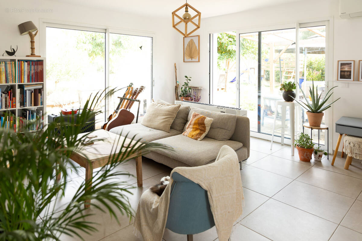 Maison à SAINT-PAUL-CAP-DE-JOUX