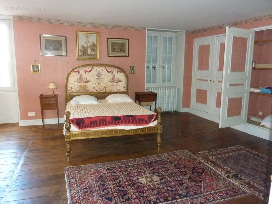 Maison à BUSSIERE-POITEVINE