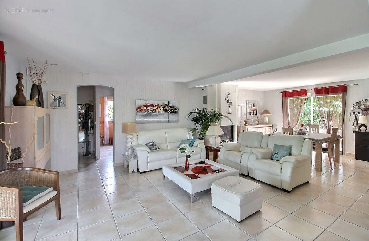 Maison à SAINT-MARTIN-DE-LONDRES