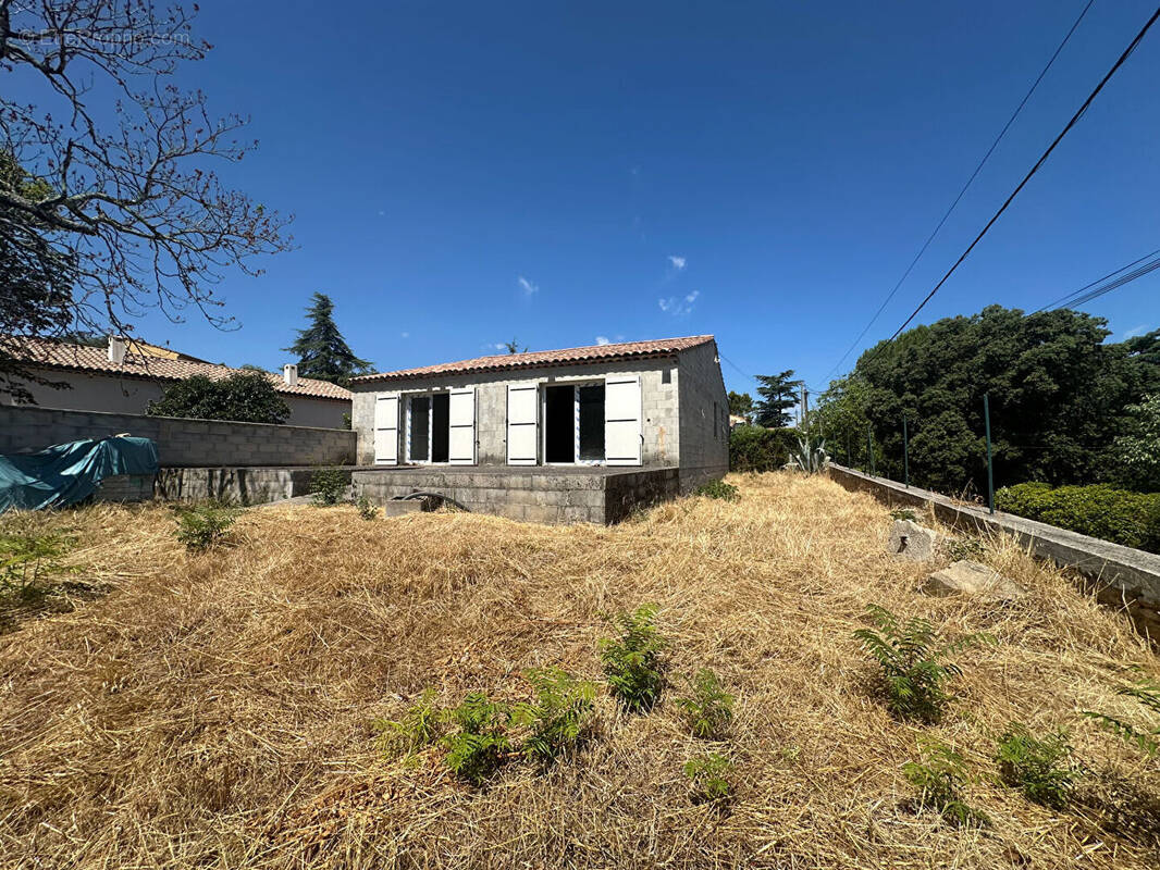 Maison à SAINT-MAXIMIN-LA-SAINTE-BAUME