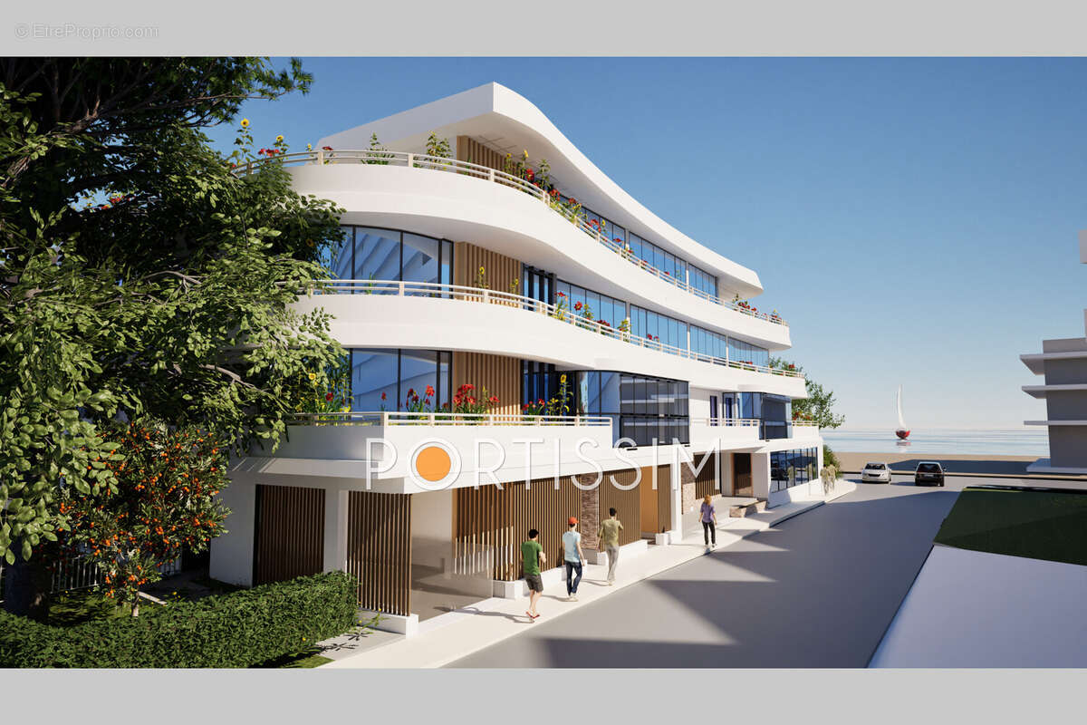 Appartement à VILLENEUVE-LOUBET