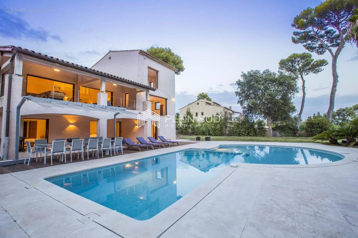 Maison à ANTIBES