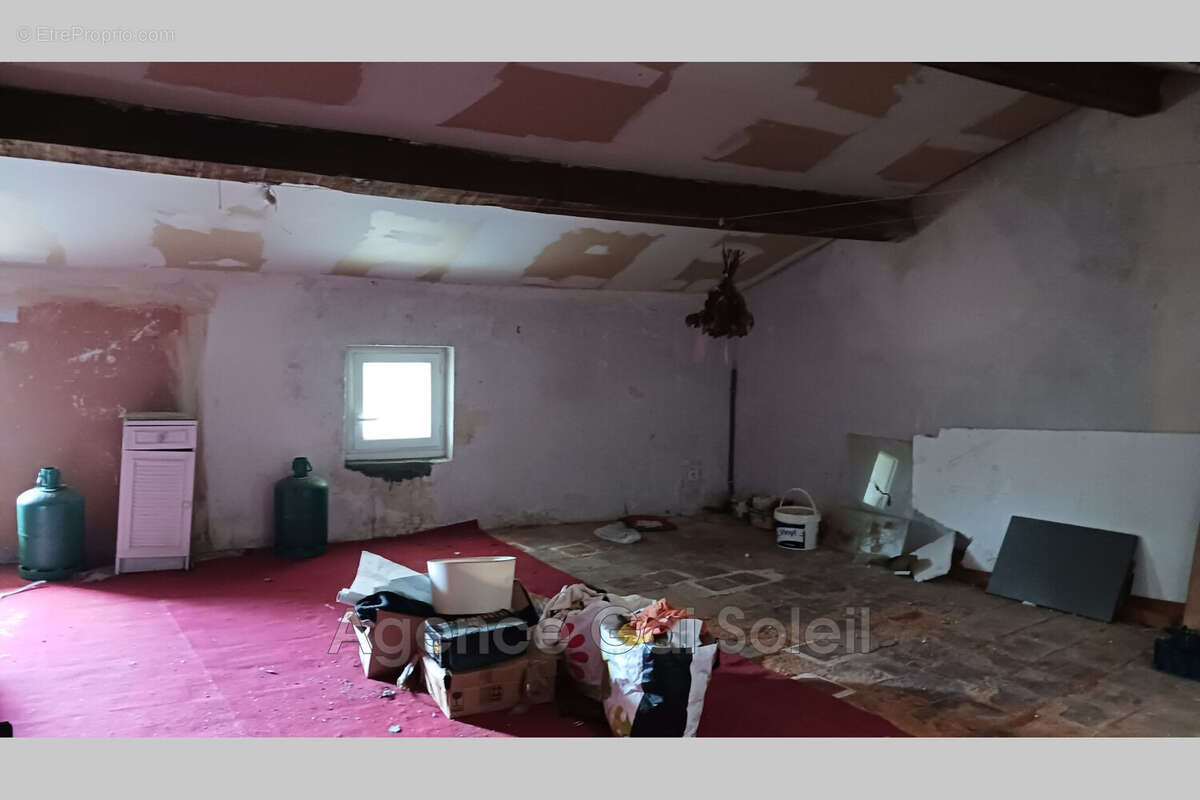 Maison à NISSAN-LEZ-ENSERUNE