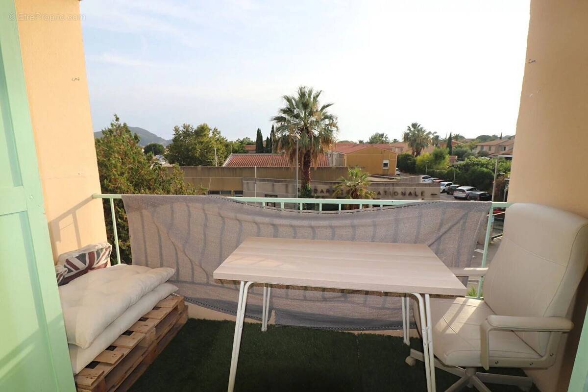 Appartement à SAINT-CYR-SUR-MER