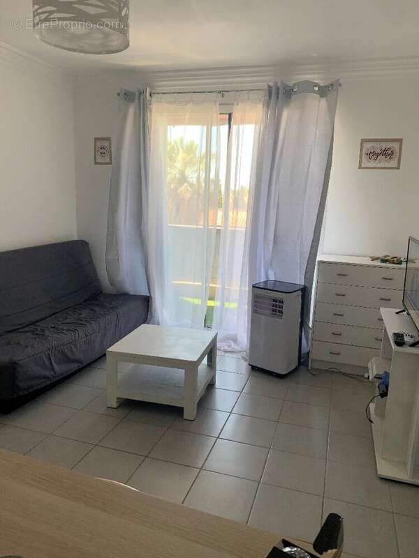 Appartement à SAINT-CYR-SUR-MER