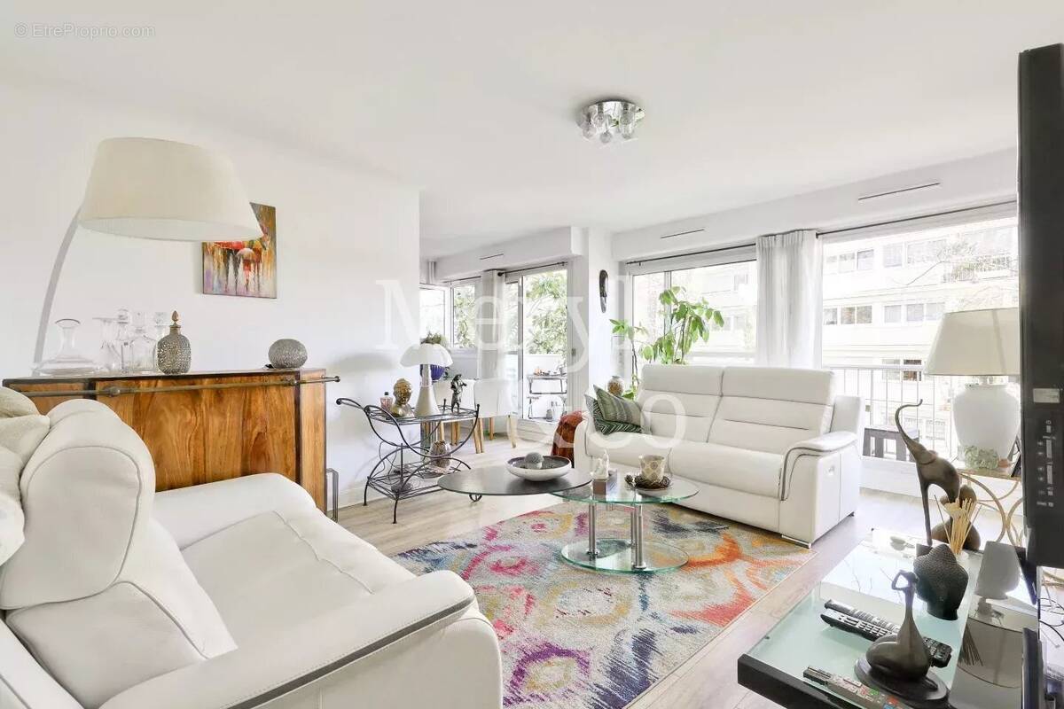 Appartement à LE PLESSIS-ROBINSON