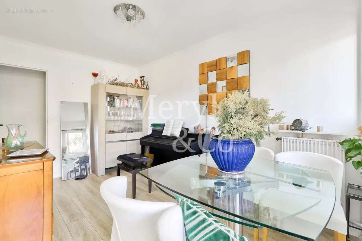 Appartement à LE PLESSIS-ROBINSON