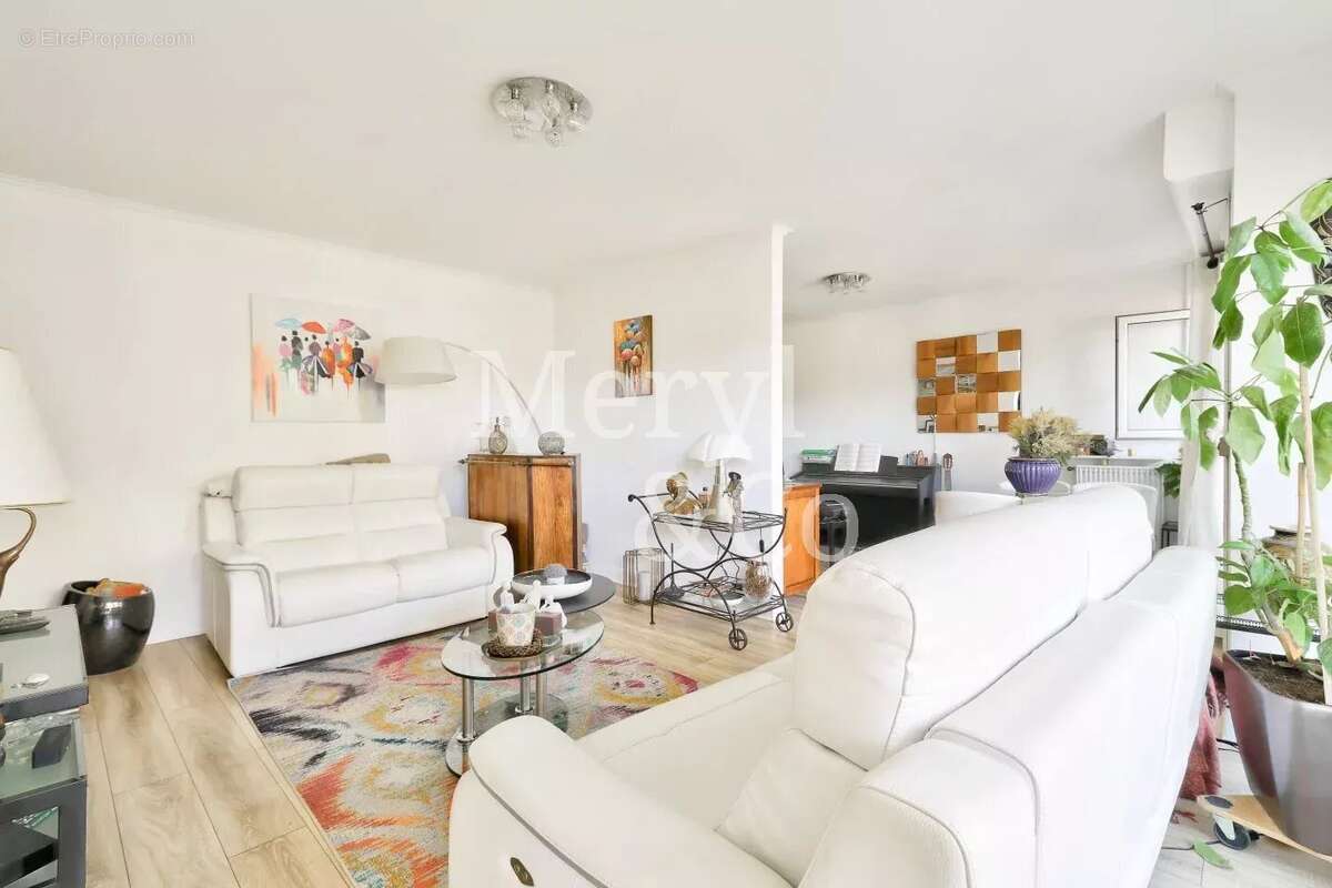 Appartement à LE PLESSIS-ROBINSON