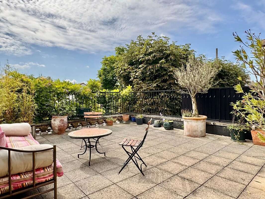 Maison à BOIS-COLOMBES