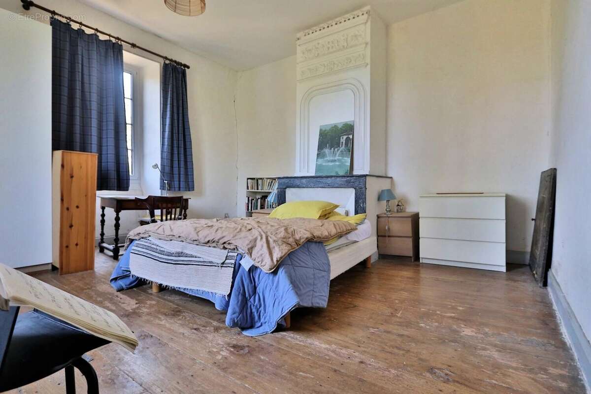 Maison à LAGUIAN-MAZOUS