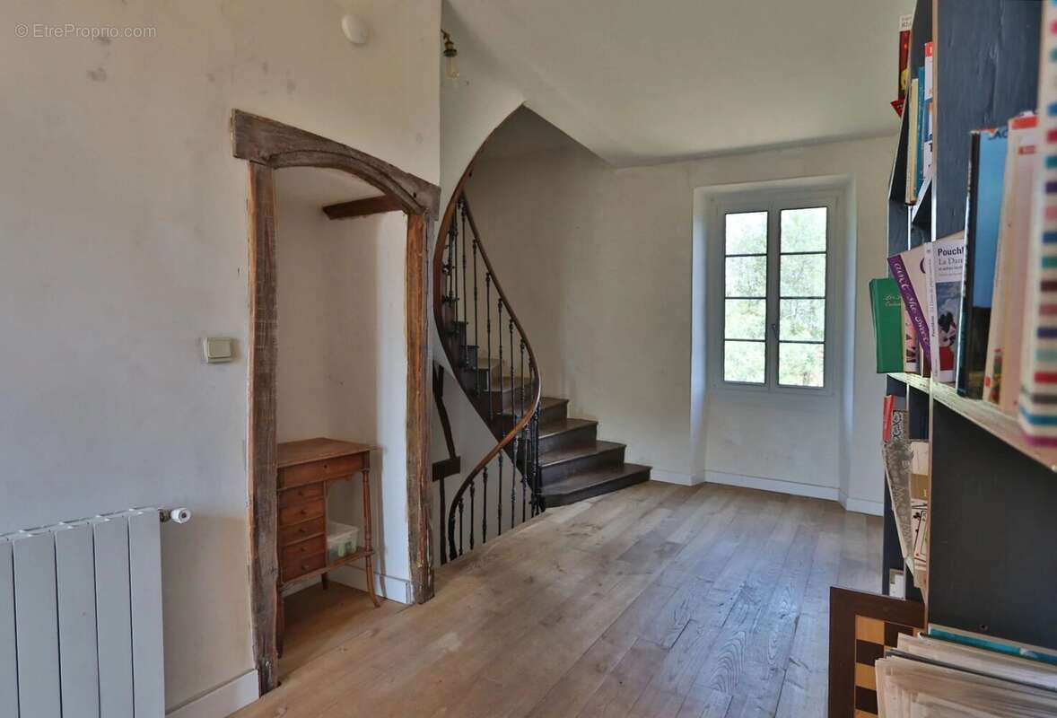 Maison à LAGUIAN-MAZOUS