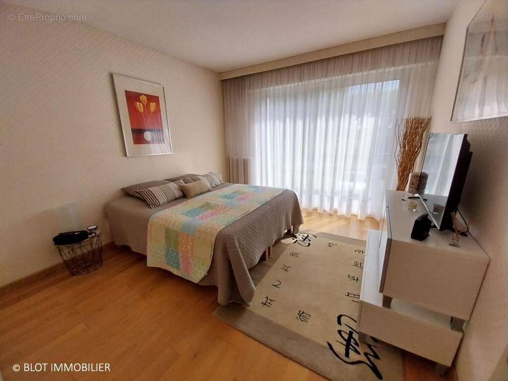 Maison à LE VIVIER-SUR-MER