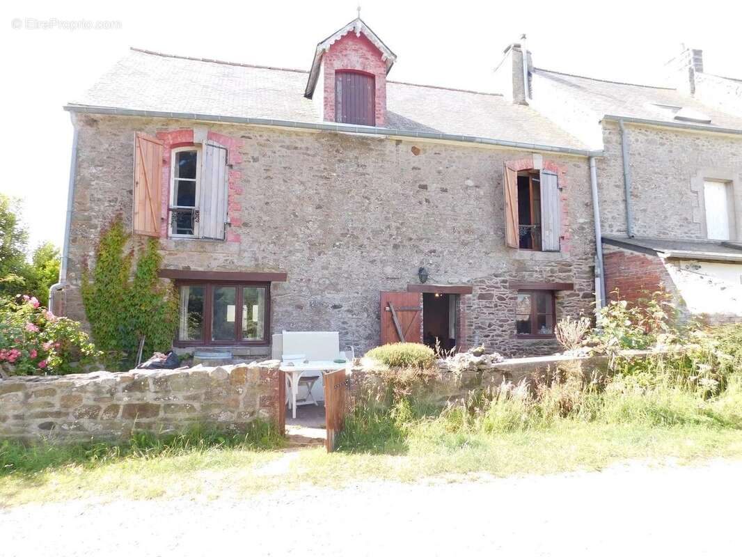 Maison à PLOUER-SUR-RANCE