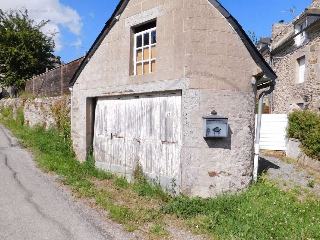Maison à PLOUER-SUR-RANCE