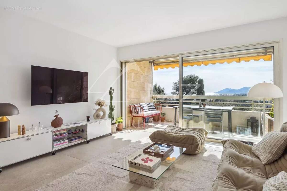 Appartement à LE CANNET