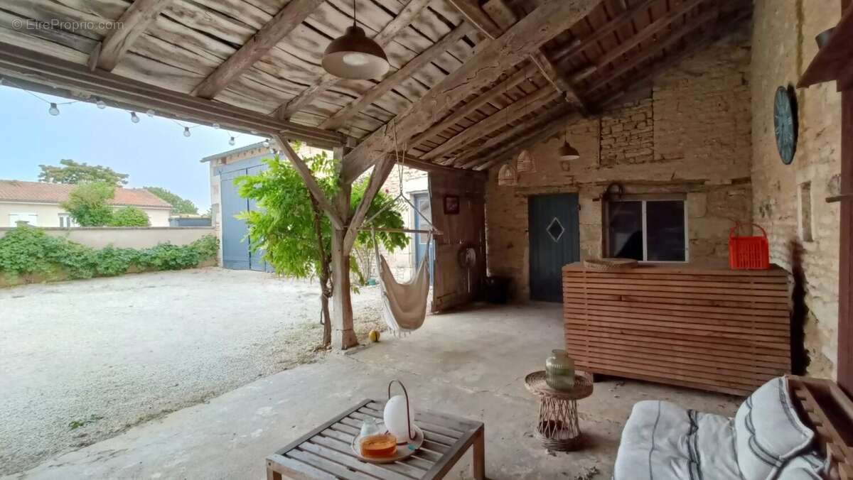 Maison à MARIGNY-BRIZAY