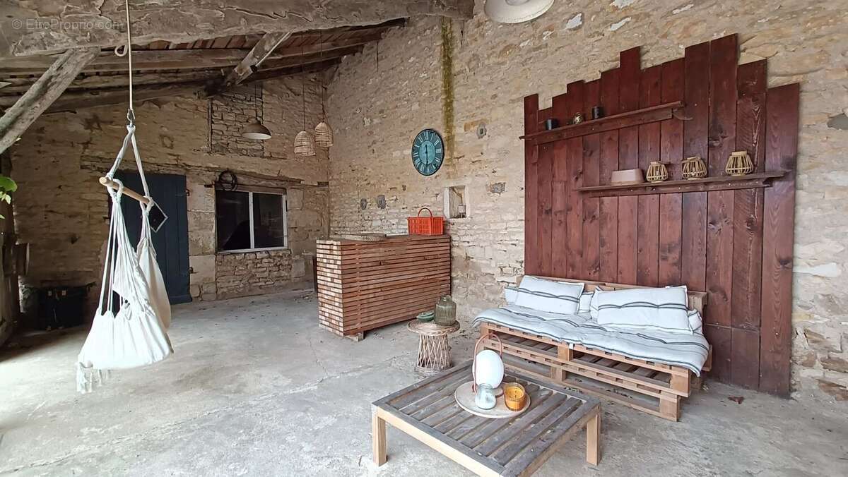 Maison à MARIGNY-BRIZAY