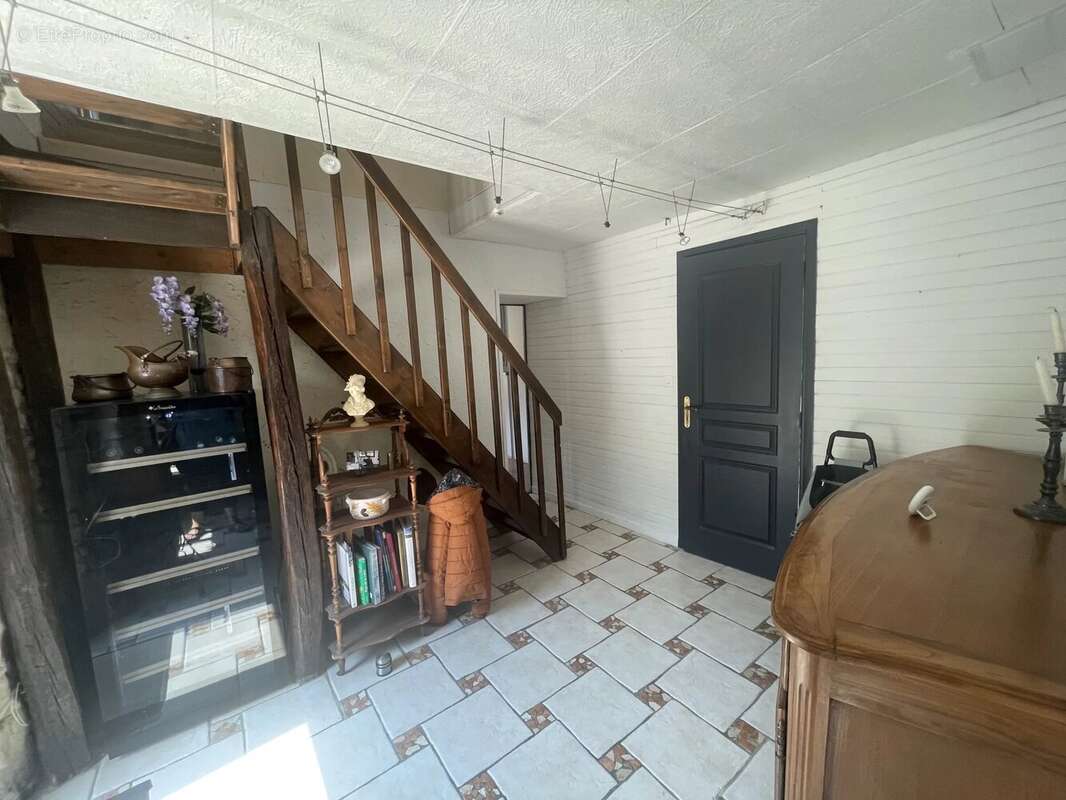 Maison à LES TROIS-MOUTIERS