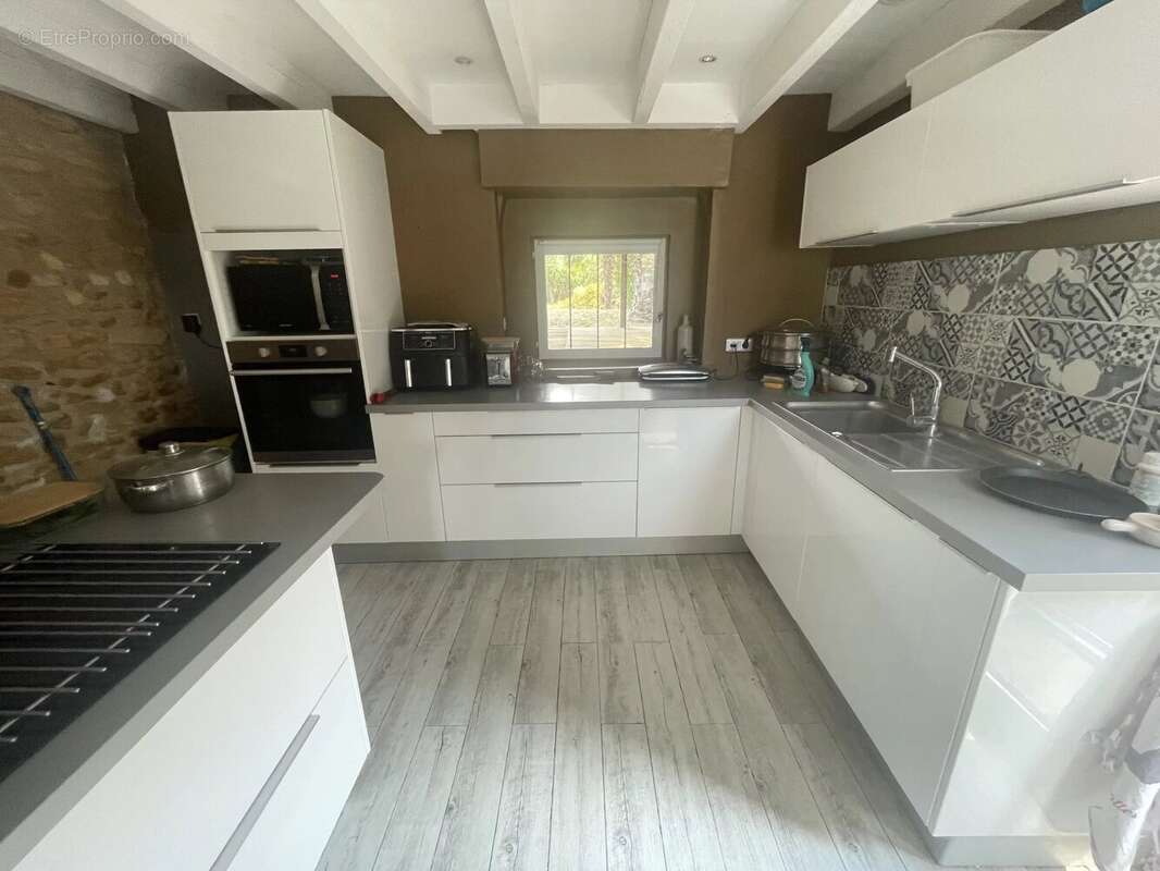 Maison à LES TROIS-MOUTIERS