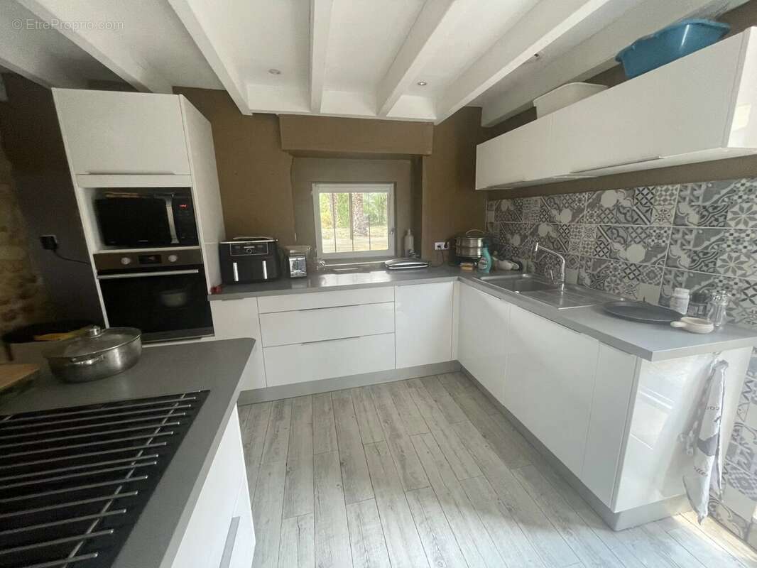 Maison à LES TROIS-MOUTIERS