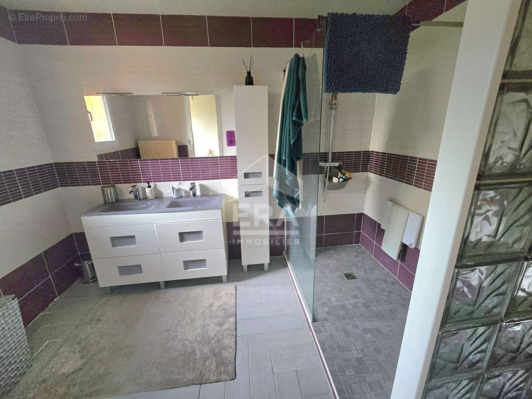 Maison à MONTPON-MENESTEROL