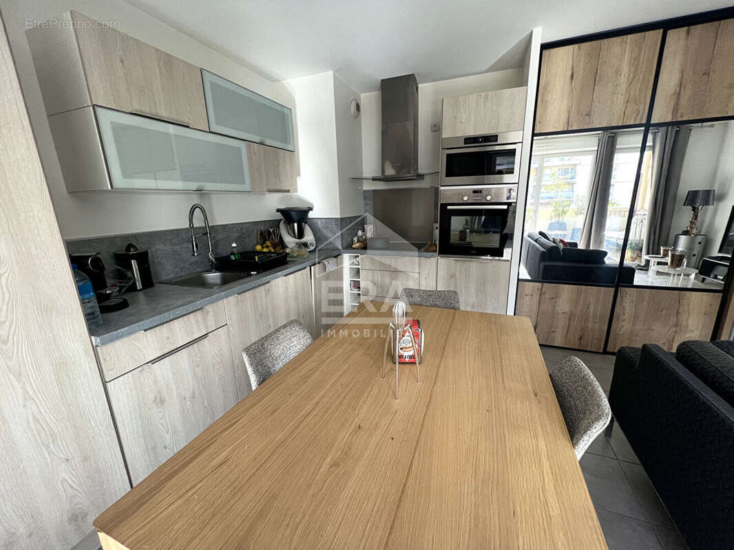 Appartement à SEPTEMES-LES-VALLONS