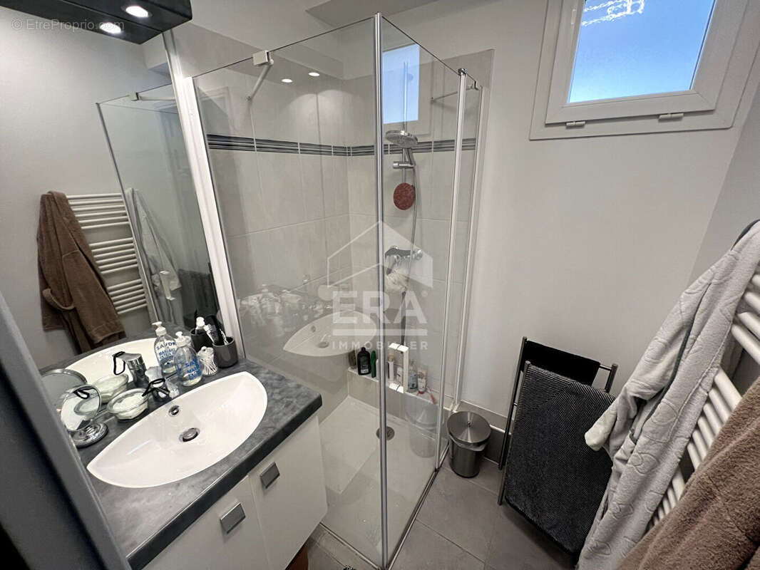 Appartement à SEPTEMES-LES-VALLONS