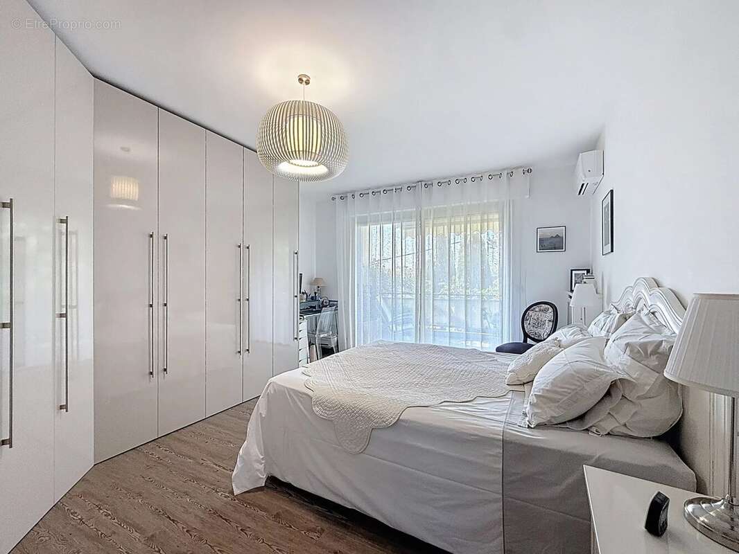 Appartement à LE CANNET