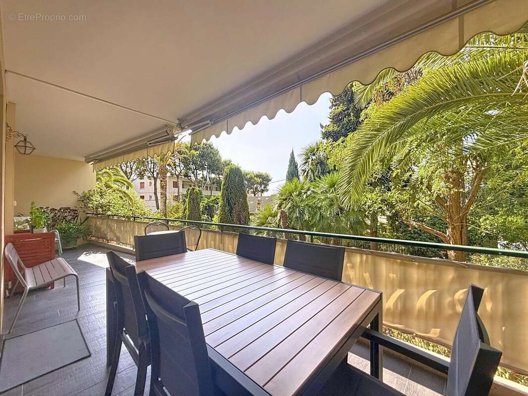 Appartement à LE CANNET