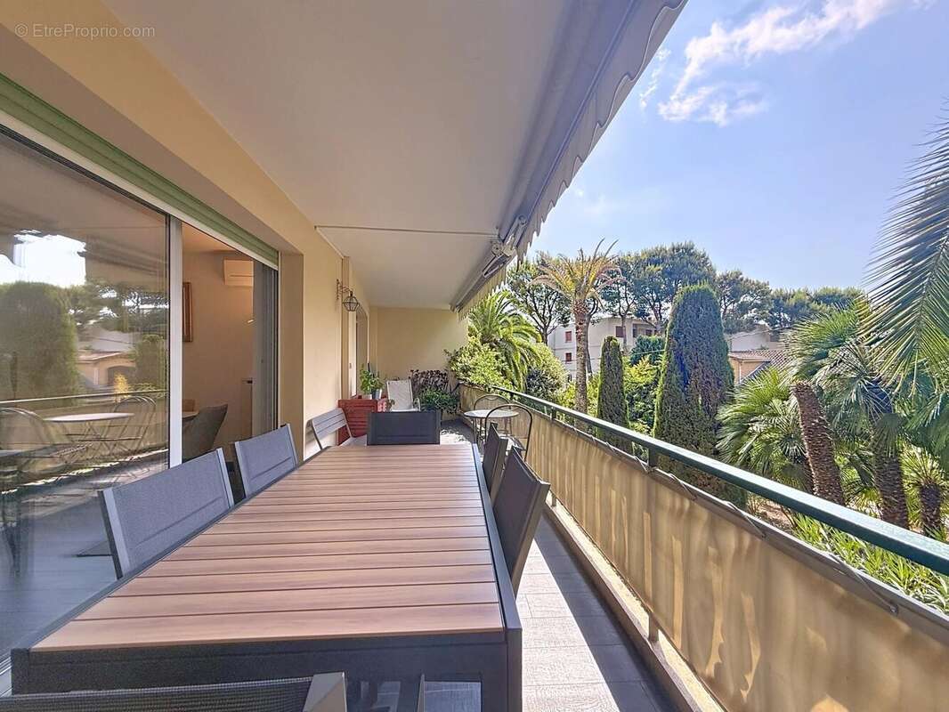 Appartement à LE CANNET