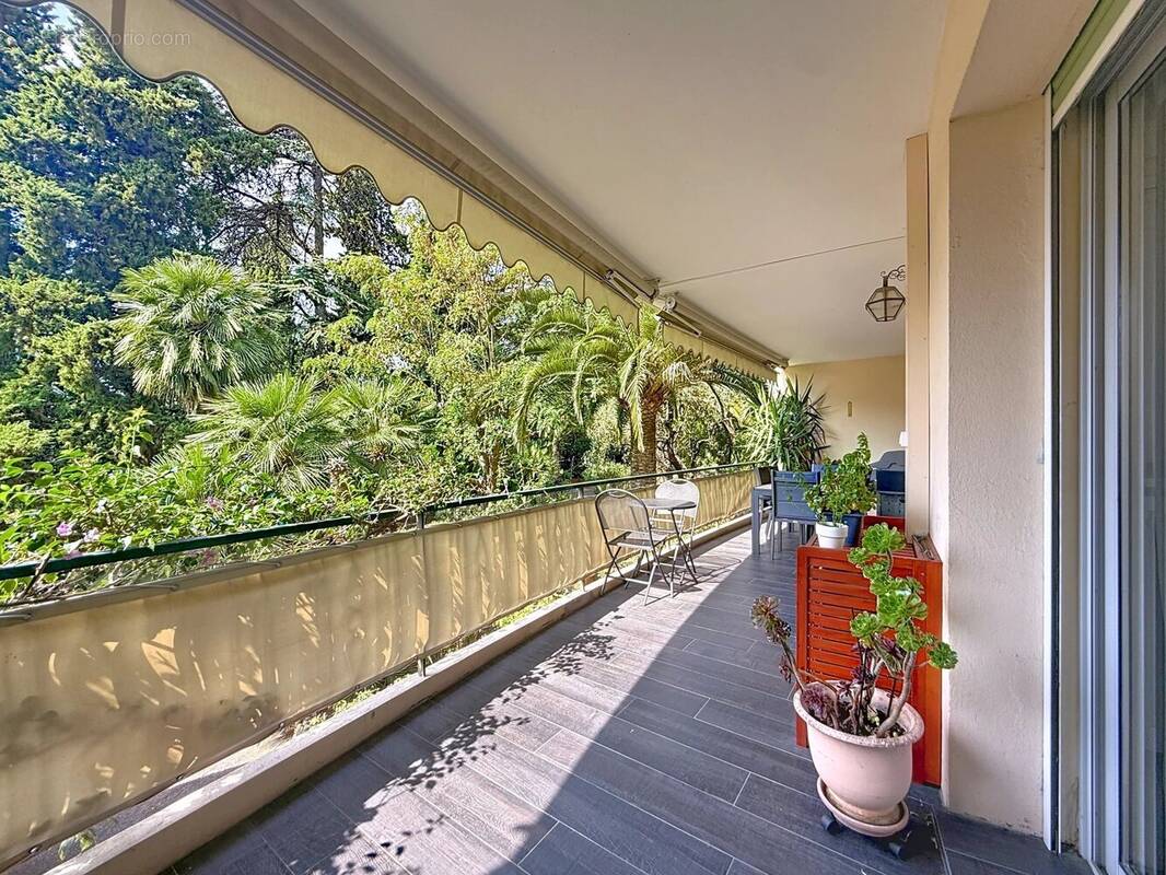 Appartement à LE CANNET