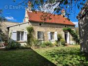 Maison à CHATEAUNEUF-VAL-DE-BARGIS