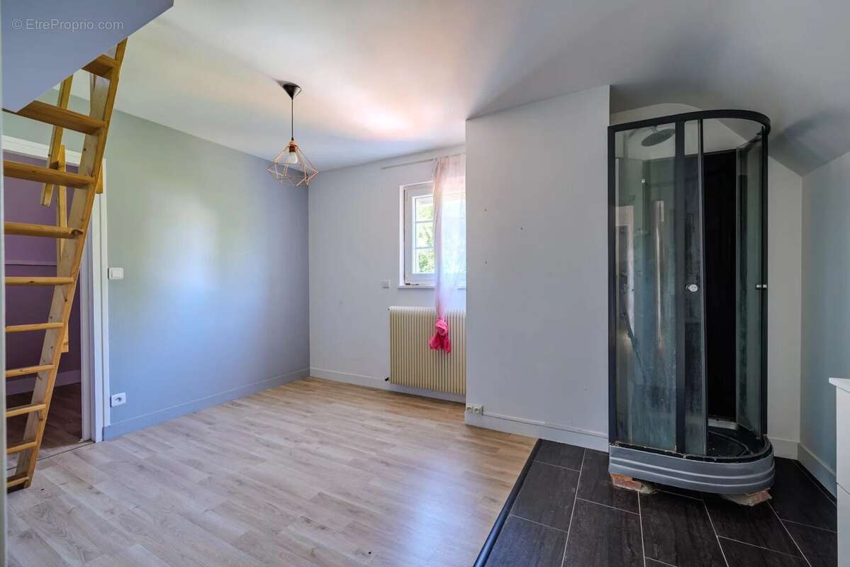 Maison à AUBERGENVILLE