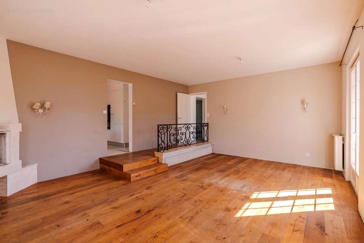 Maison à AUBERGENVILLE