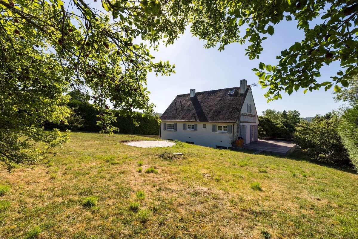 Maison à AUBERGENVILLE