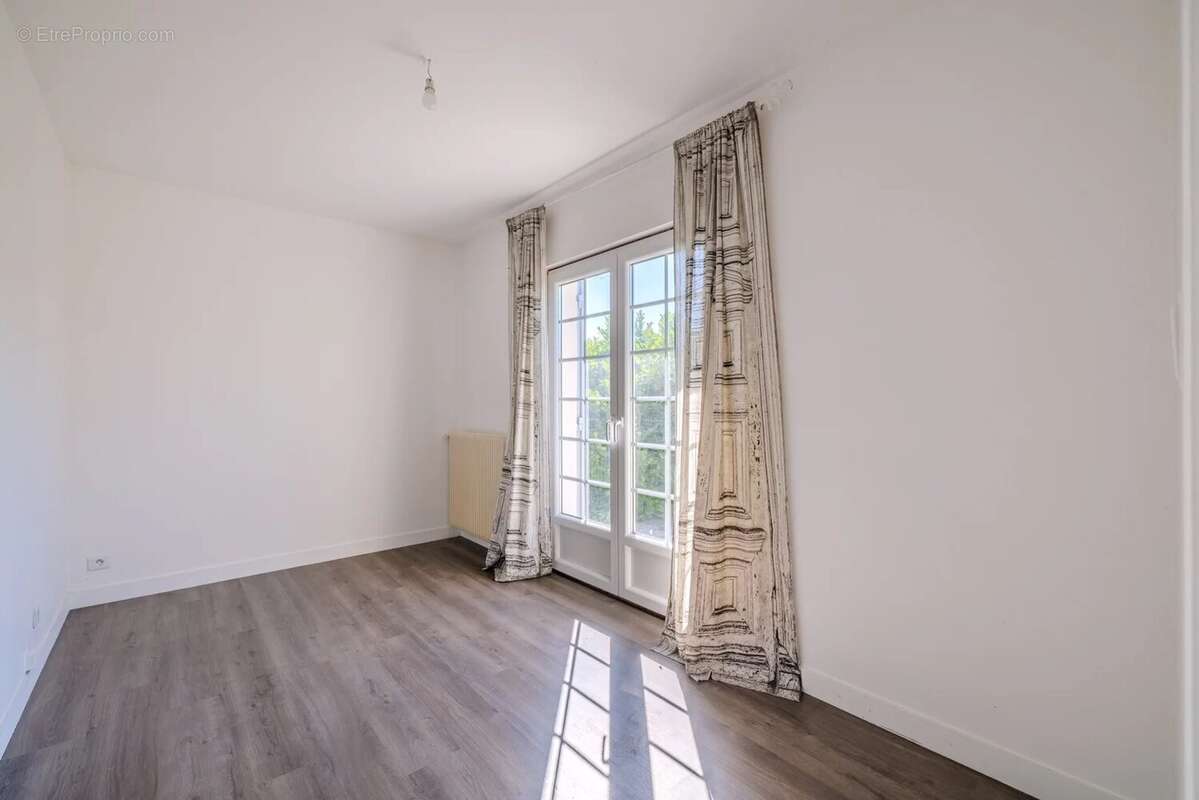 Maison à AUBERGENVILLE