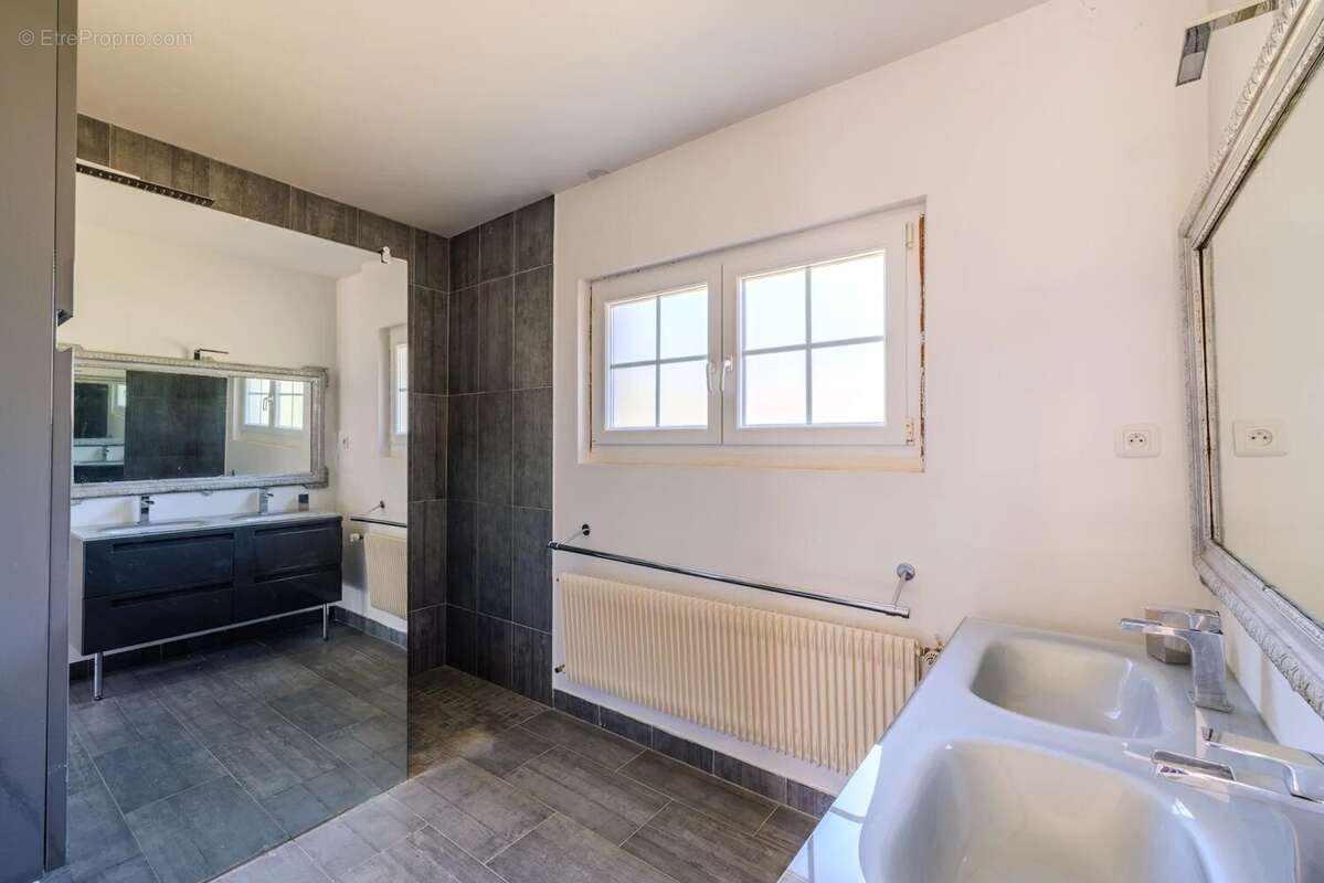 Maison à AUBERGENVILLE