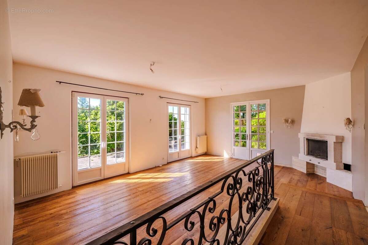 Maison à AUBERGENVILLE