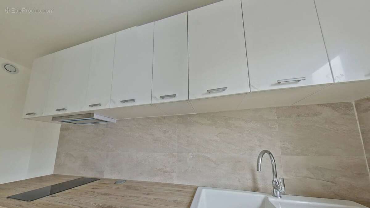 Appartement à PARIS-19E