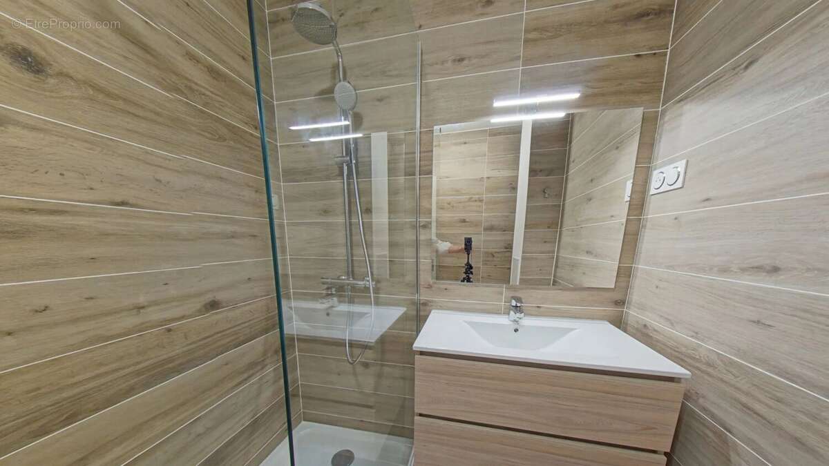 Appartement à PARIS-19E