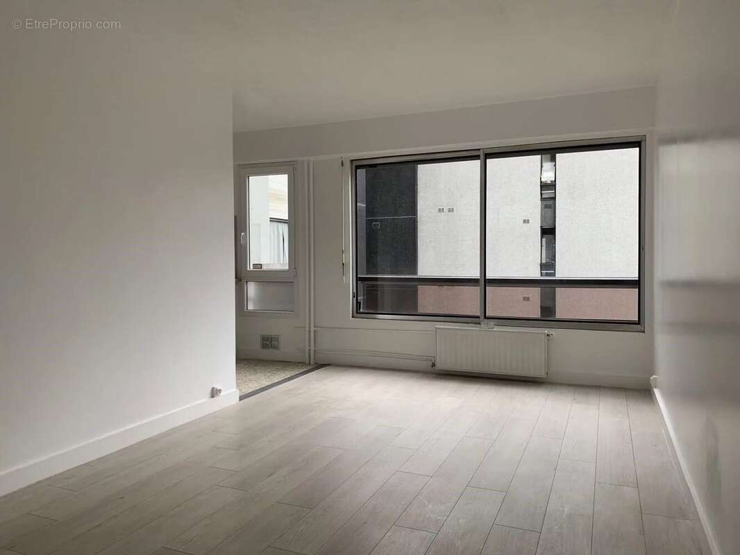 Appartement à PARIS-19E