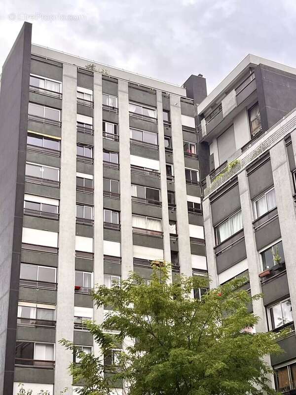 Appartement à PARIS-19E