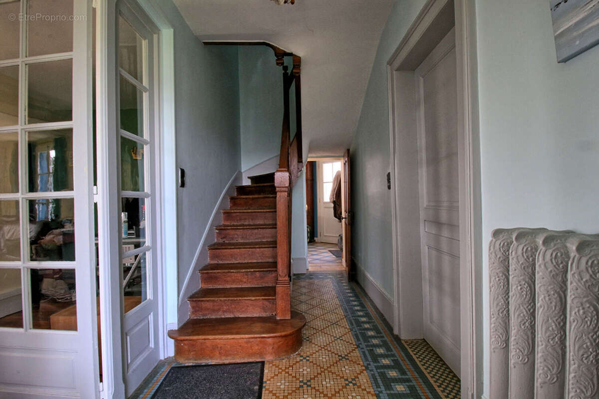 Maison à MONT-SAINT-AIGNAN