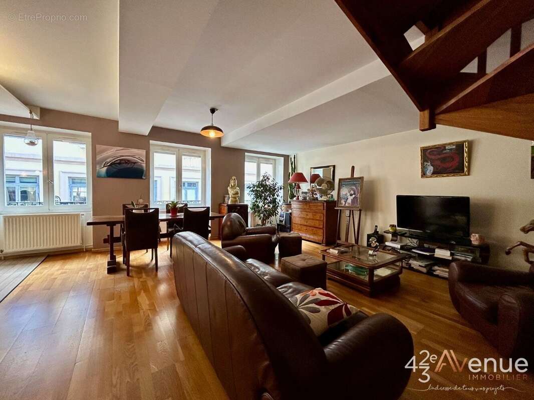 Appartement à SAINT-ETIENNE