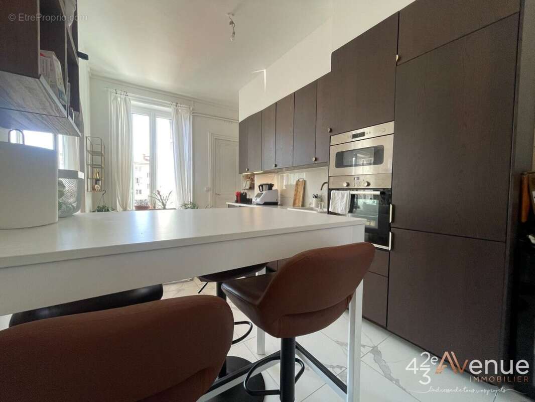 Appartement à SAINT-ETIENNE