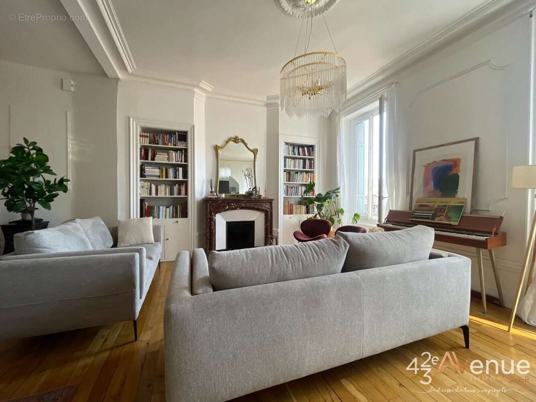 Appartement à SAINT-ETIENNE